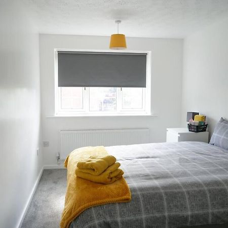 Cosy Four Bed Property With En-Suite Near To Nec Birmingham Airport And The City Luaran gambar