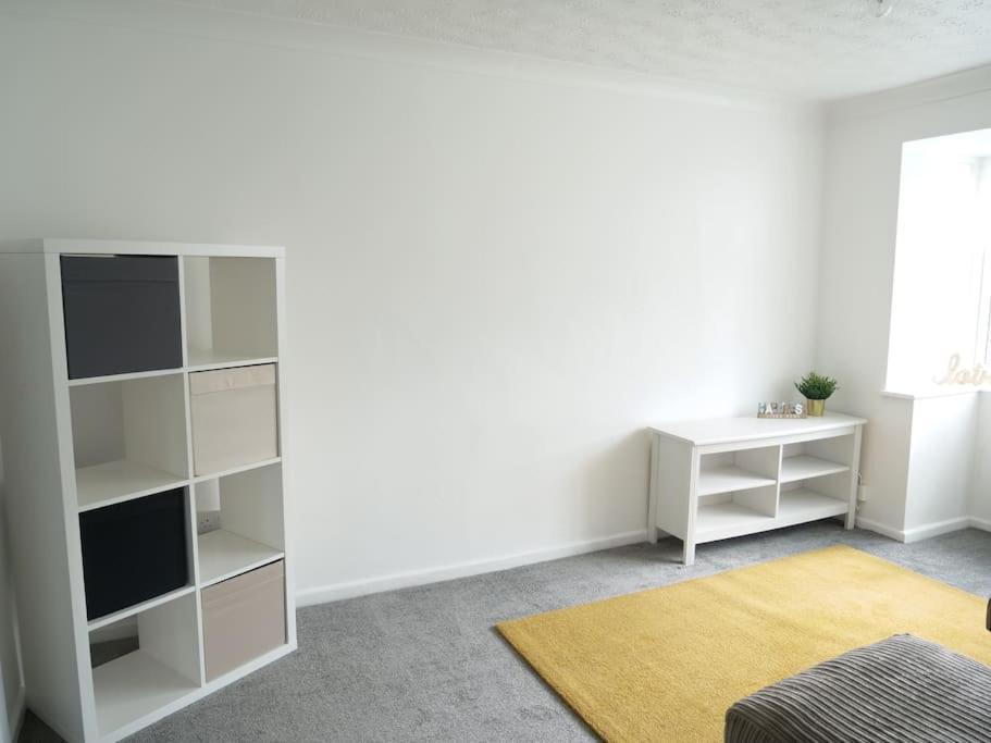 Cosy Four Bed Property With En-Suite Near To Nec Birmingham Airport And The City Luaran gambar