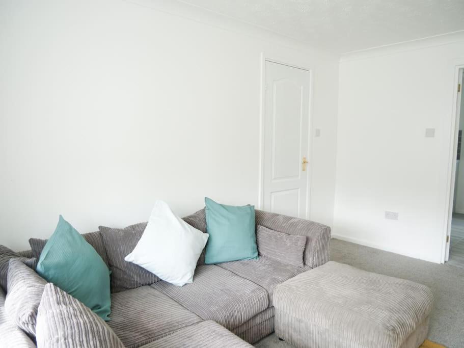 Cosy Four Bed Property With En-Suite Near To Nec Birmingham Airport And The City Luaran gambar
